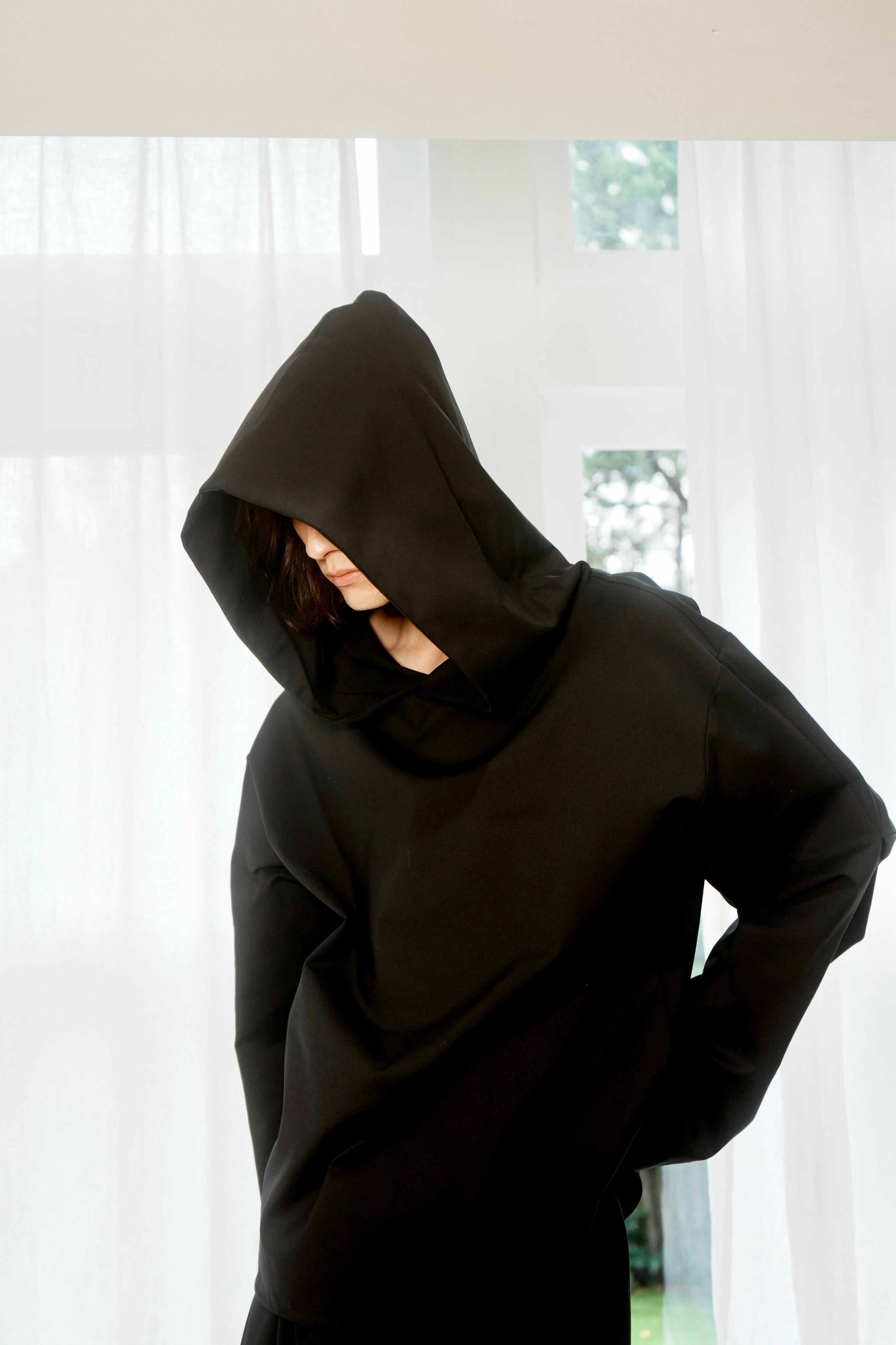 LOOSE HOODIE