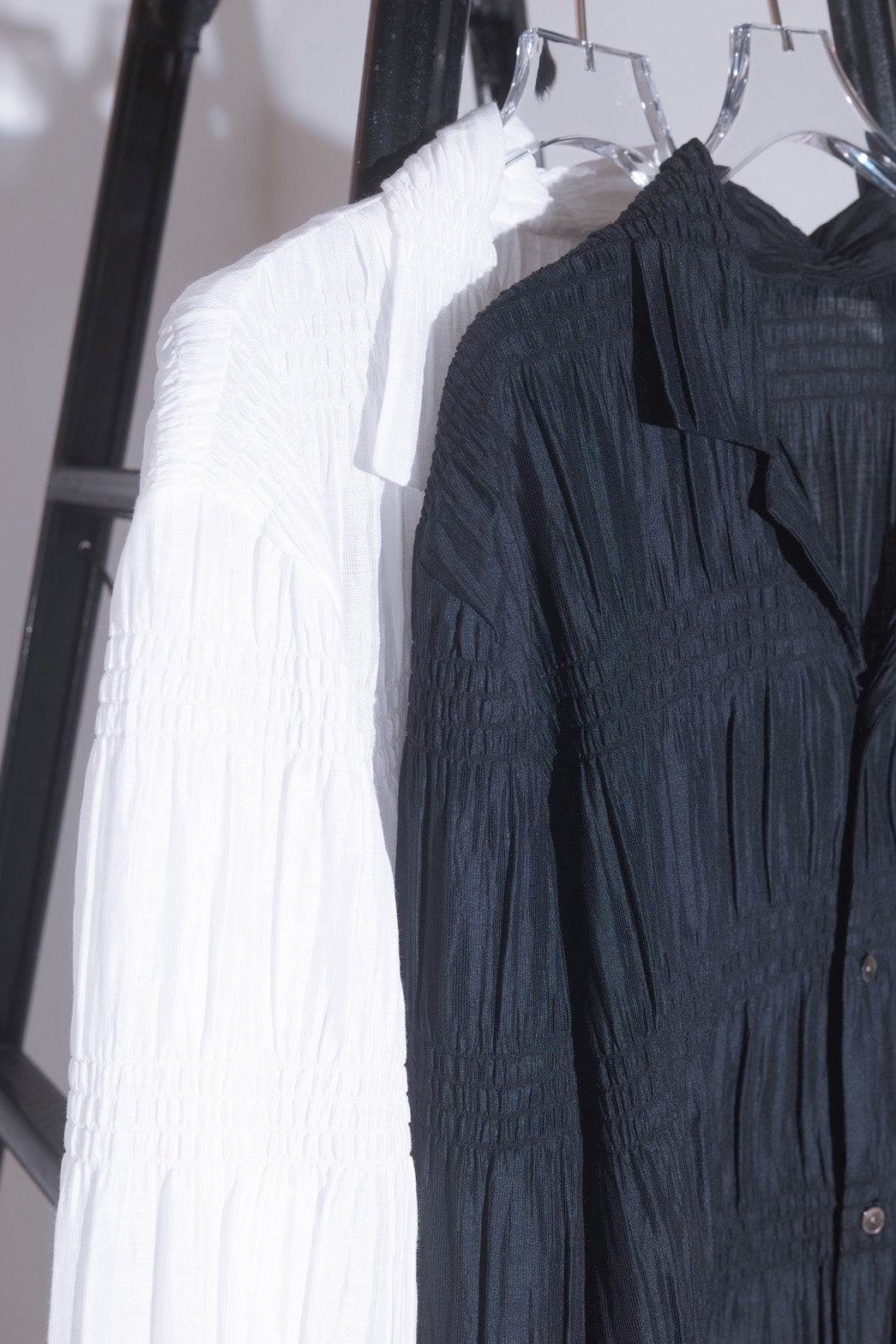 PLEATS OPEN COLLAR SHIRTS